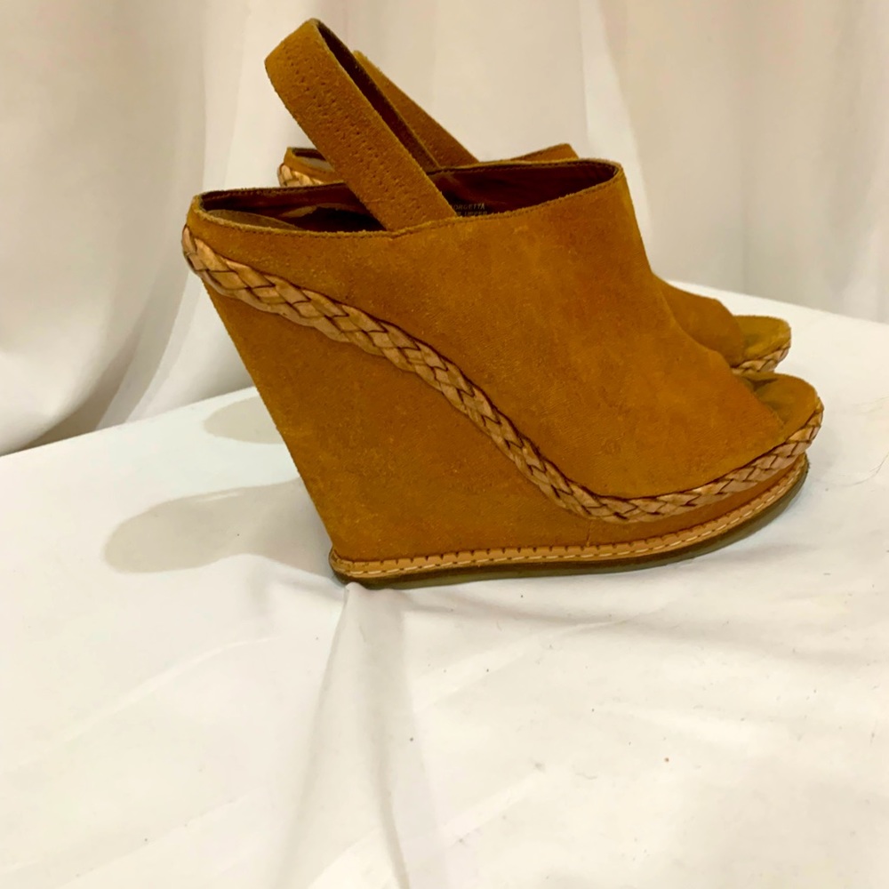 Boutique size‎ 8.5 wedges EUC